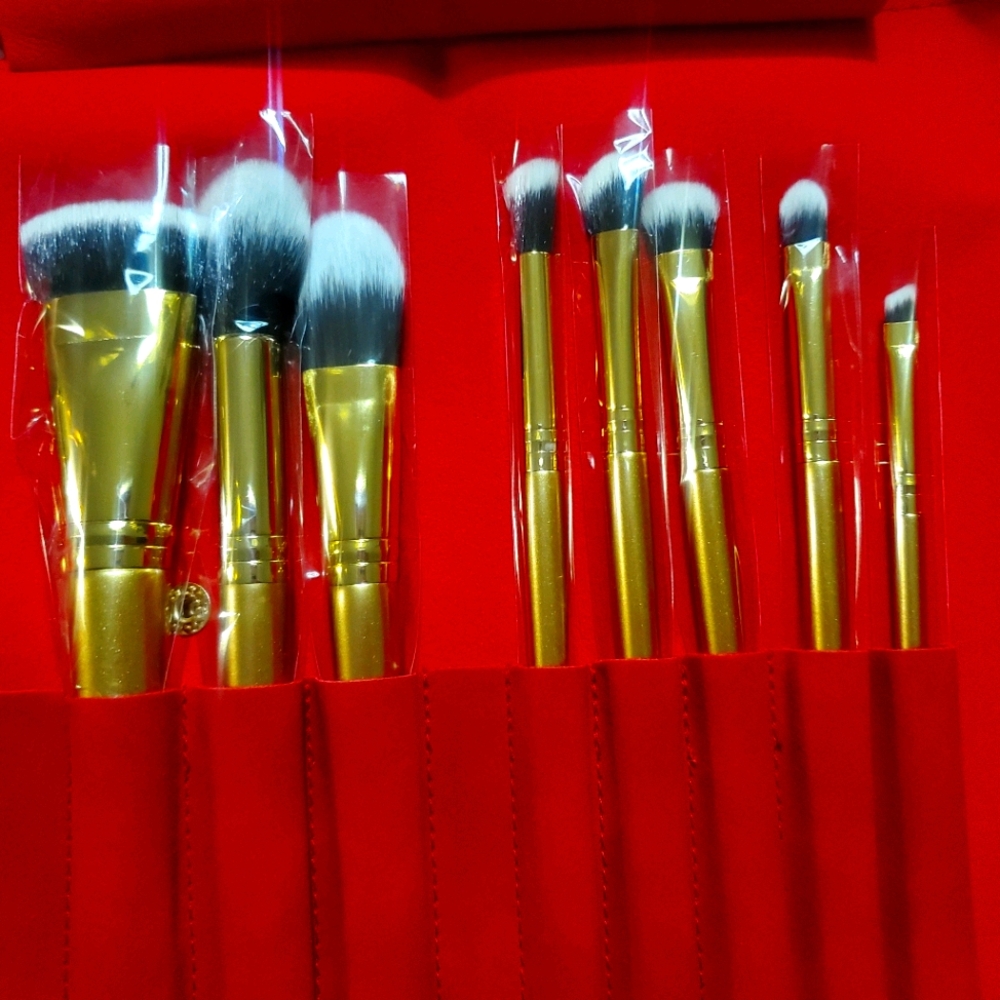 Luxie Glitter and Gold Brush Set